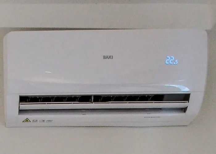 Lovely Fully Equipped Near Subway N8 Apartment