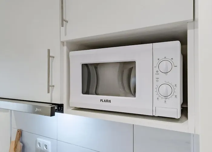 Lovely Fully Equipped Near Subway N8 Apartment Lisbon