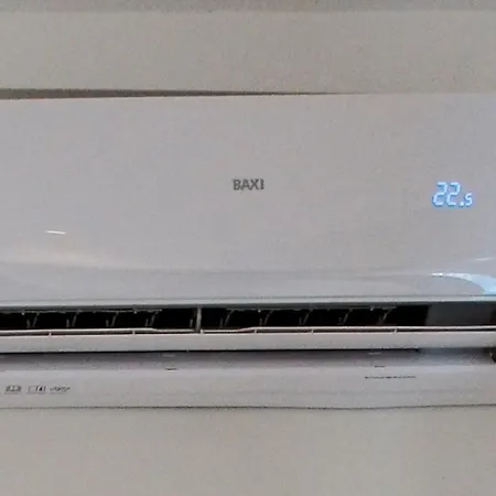 Lovely Fully Equipped Near Subway N8 Apartment