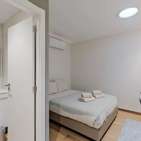 Apartmán Lovely Fully Equipped Near Subway N8 *